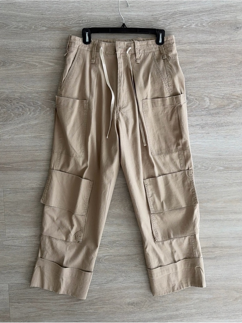 Zara Women’s M Beige Cargo Pants Utility Wide Leg Cropped